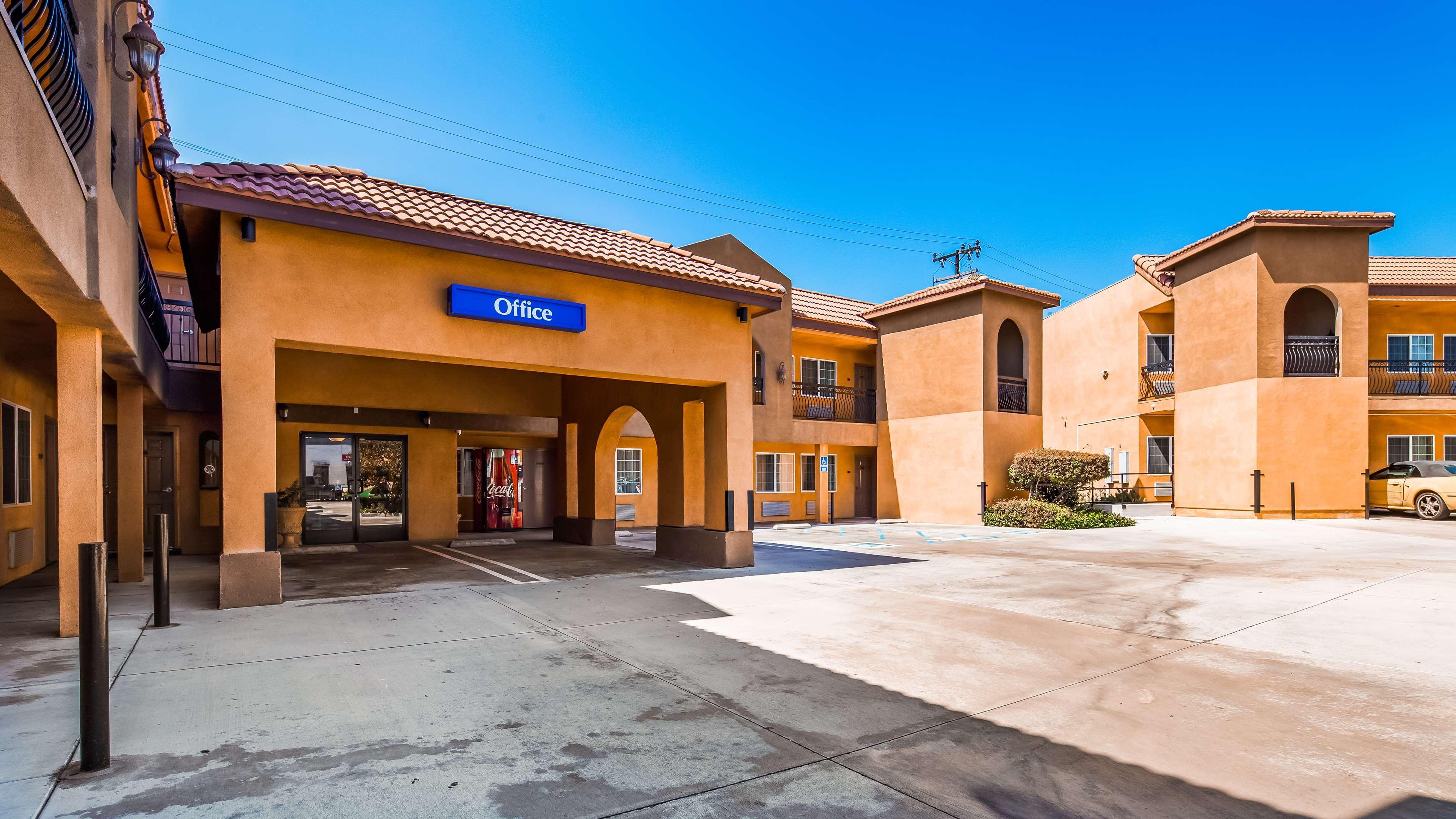 Western Hotel 3*